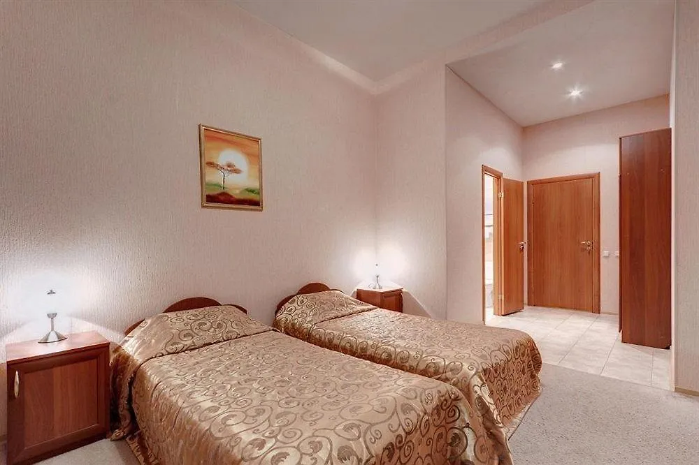 Hotel Bolshoy 19 San Petersburgo 3*,