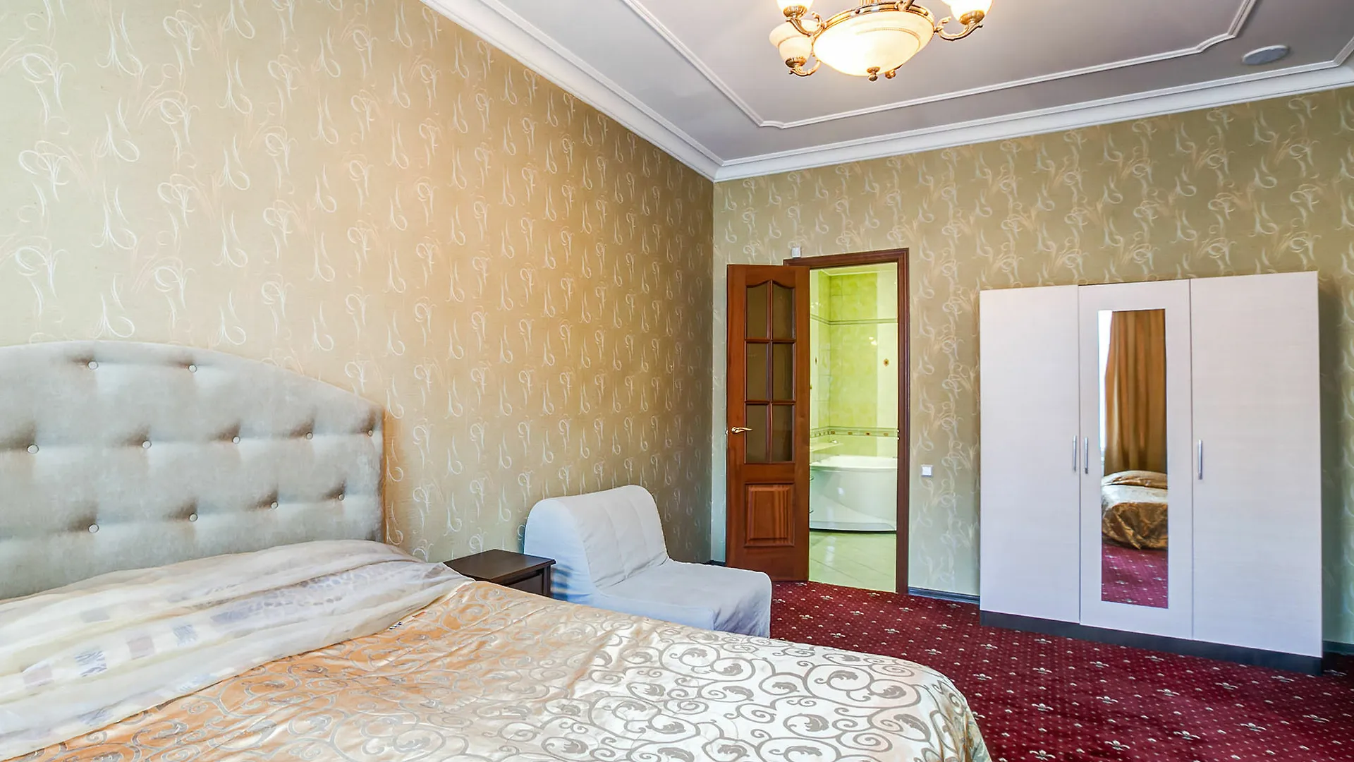 Hotel Bolshoy 19 San Petersburgo Rusia