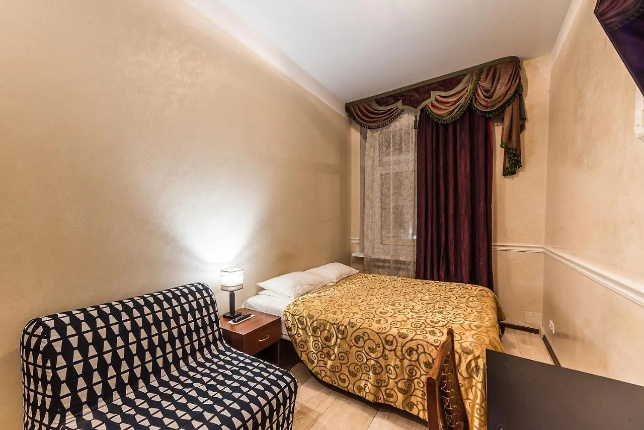 Bed & Breakfast Hotel Bolshoy 19 Sint-Petersburg